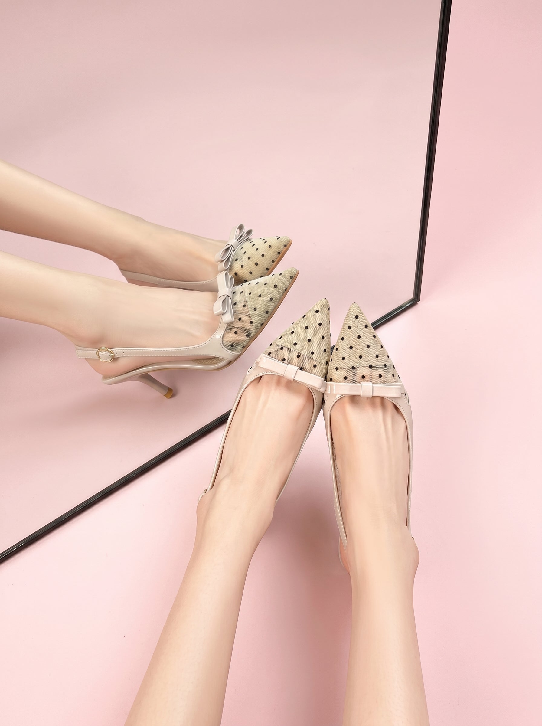 Pointed Toe Kitten Heel